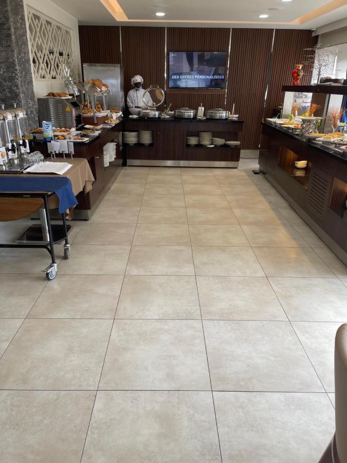 Souare Premium Hotel Конакри Экстерьер фото