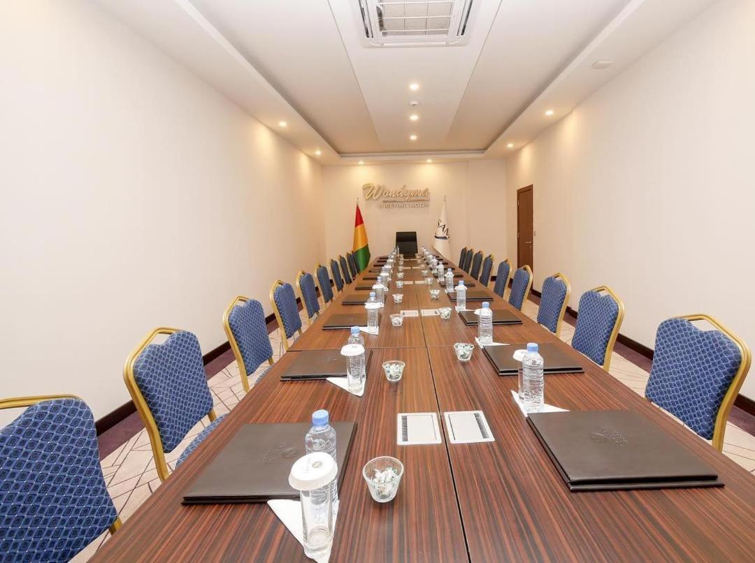 Souare Premium Hotel Конакри Экстерьер фото